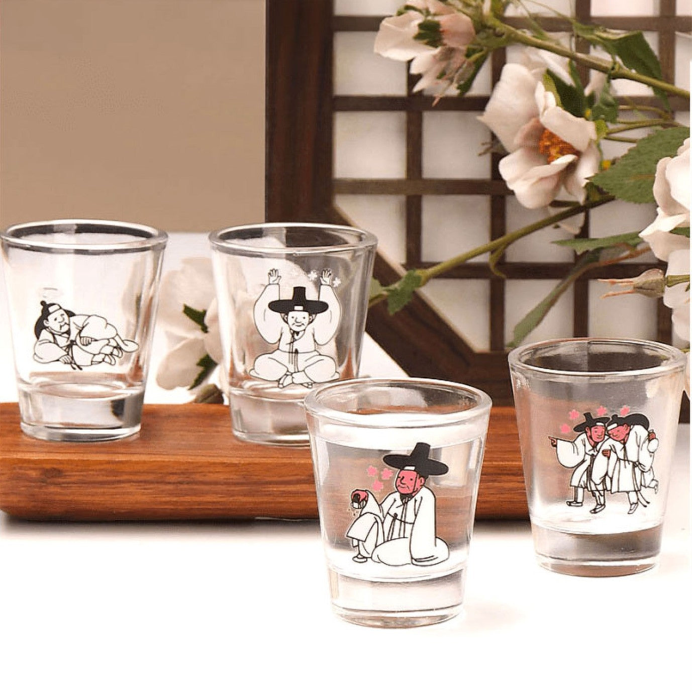 Korean Traditional Classical Scholar Shot Glass 4pcs Color-Changing Soju glass